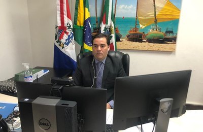 Câmara publica Ato n° 7 prorrogando até 20 de maio teletrabalho e sessões ordinárias virtuais