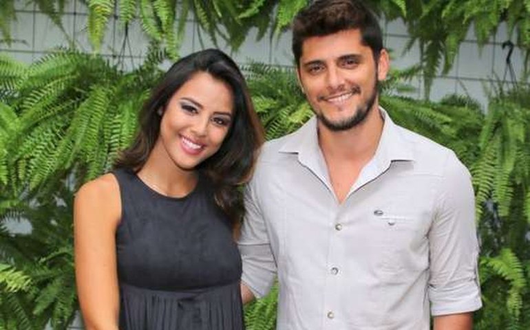 Yanna Lavigne desiste de chá de bebê após indireta a Bruno Gissoni na web