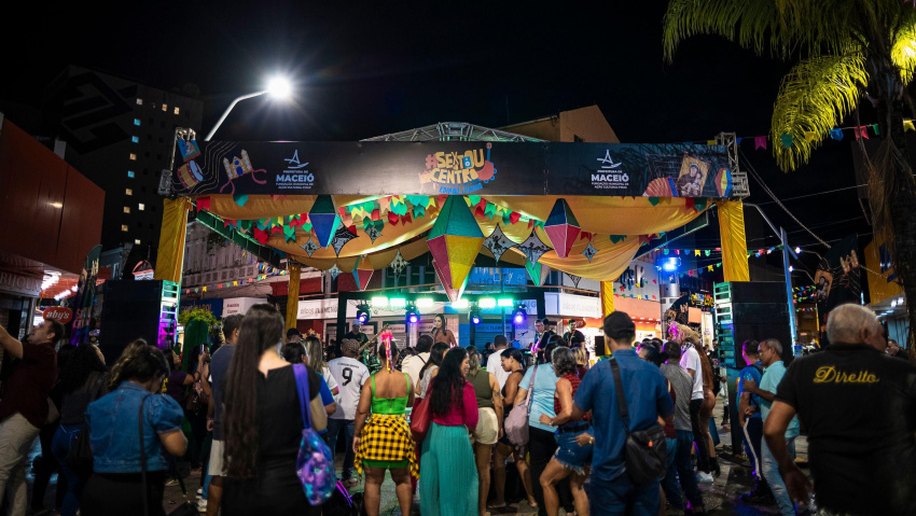 Sextou no Centro abre edição junina com música, tradição e participação popular