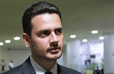 Projeto de Nivaldo Albuquerque veda porte de arma de fogos a homens acusados de violência doméstica