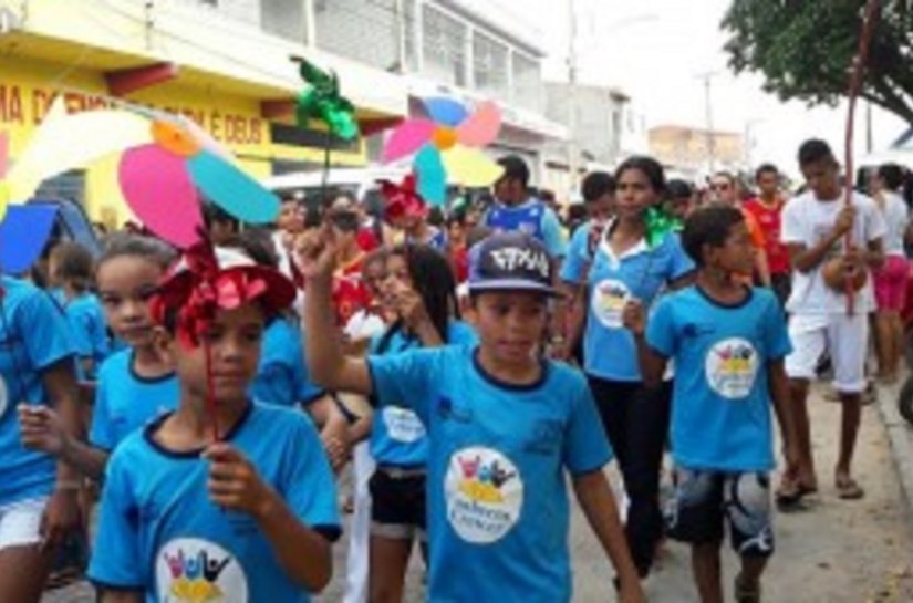 Lugar de Criança? É na rua, dizendo NÃO ao TRABALHO INFANTIL