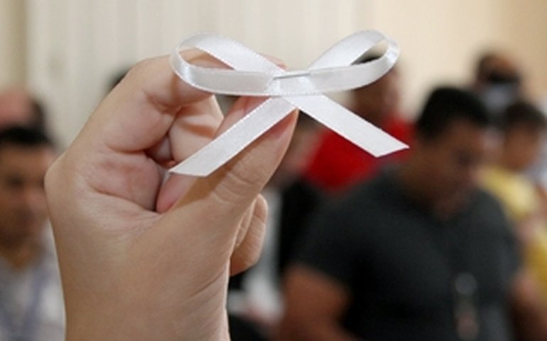 Não violência: Secretaria da Mulher faz Campanha do Laço Branco em Arapiraca