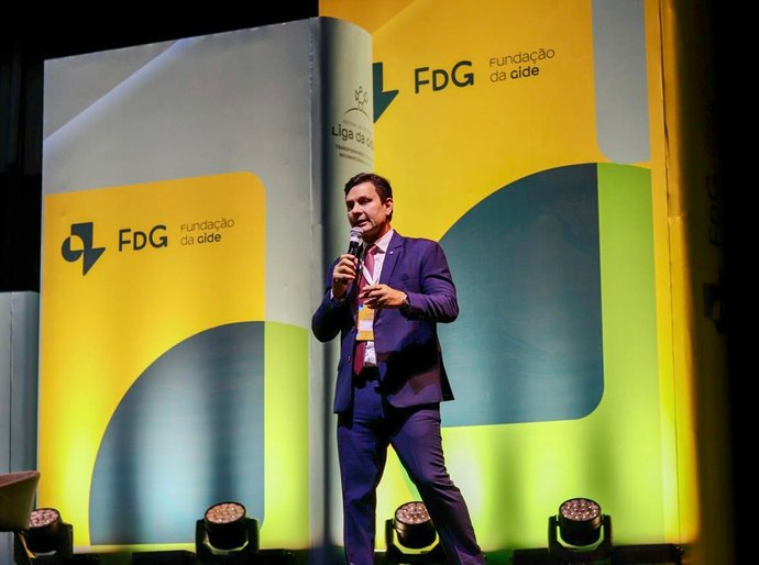 Marcelo Beltrão apresenta em Belo Horizonte palestra sobre a transformação da educação em Coruripe