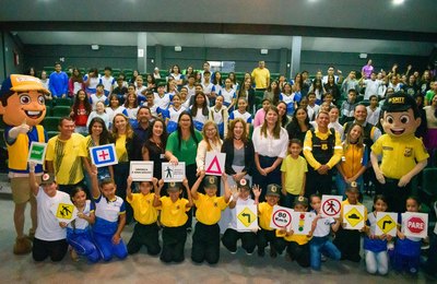 Detran educa mais de 10 mil estudantes sobre segurança no trânsito em ação do Maio Amarelo