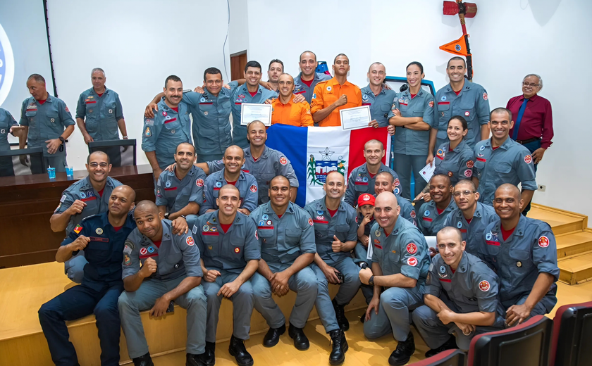 Bombeiros alagoanos concluem cursos de Mergulho Autônomo e Salvamento Terrestre em São Paulo