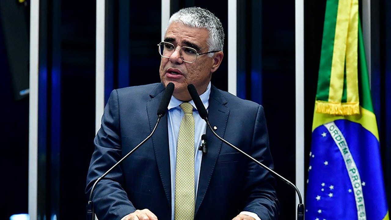 Girão critica reação de Silvio Almeida ao receber reprodução de feto na CDH