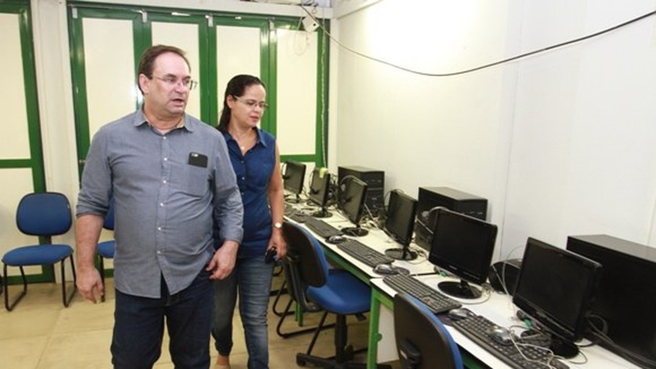 Educação estuda alternativas para descentralização de recursos para as escolas
