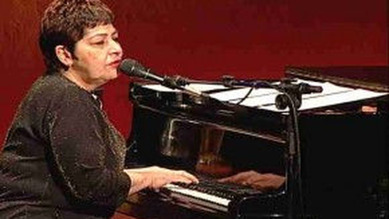 Morre a cantora e compositora Sueli Costa