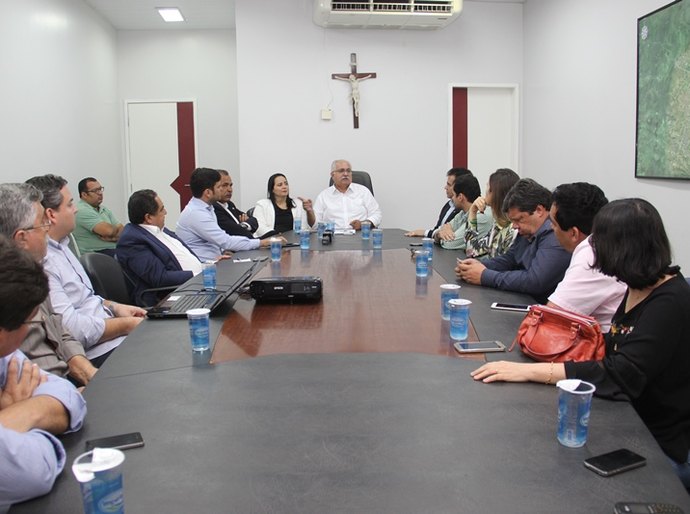 Rogério e deputados da região discutem instalação do IC em Arapiraca