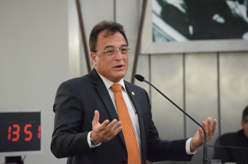 Galba Novaes esclarece na Asembleia fatos sobre sua desfiliação do PRB