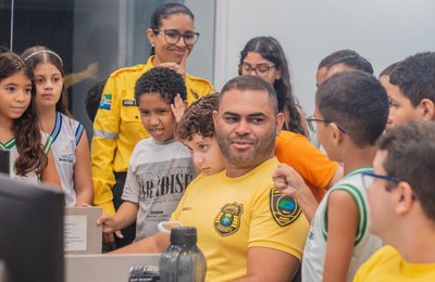 Ação com crianças encerra a programação do Maio Amarelo do DMTT
