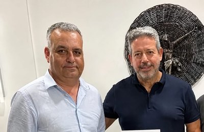 PL e PP formalizam aliança para disputa eleitoral em Alagoas