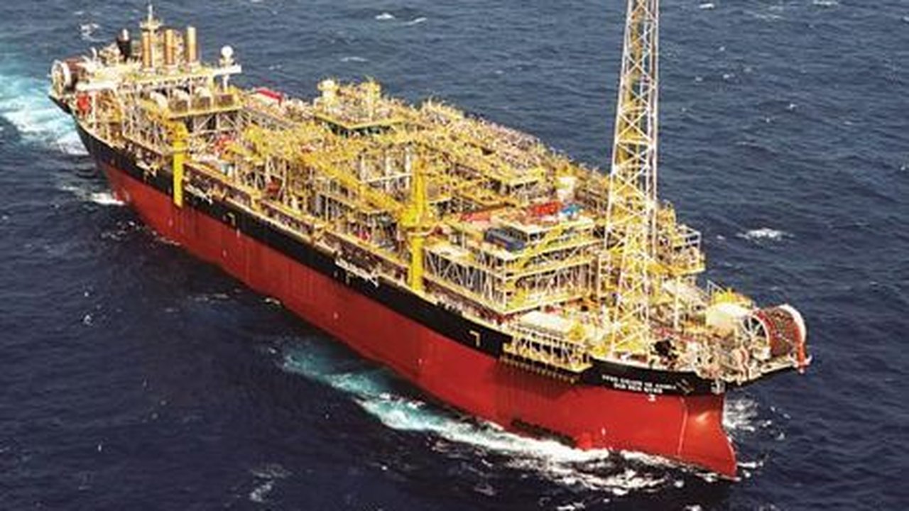 Confirmados 3 mortos e 6 desaparecidos em plataforma da Petrobras