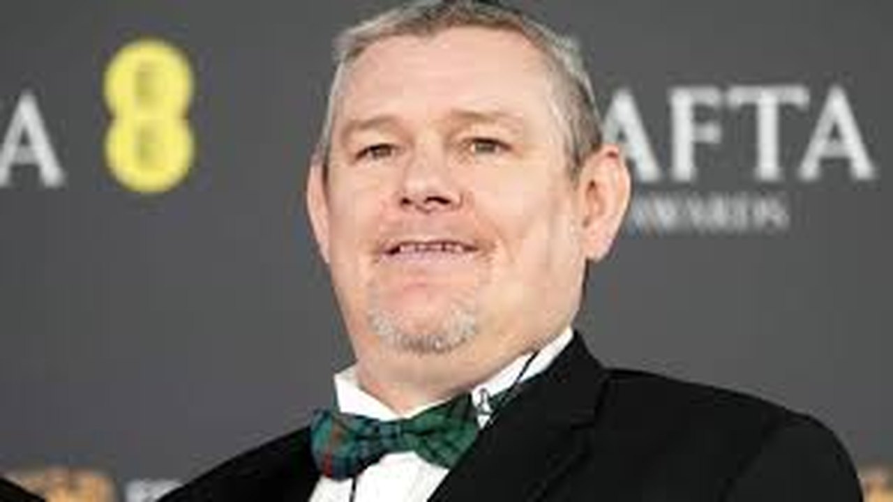 Após polêmica no Bafta, John Davidson verá premiação na Escócia por vídeo em sala reservada