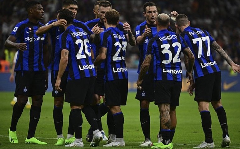 Inter supera atuação apática, bate Torino e se aproxima da liderança do Italiano