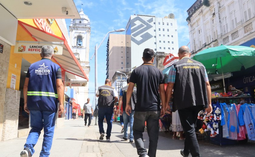 Segurança Cidadã fiscaliza ordenamento de ambulantes no Centro de Maceió