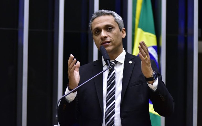 Projeto muda regras para contratação de serviços de publicidade pelo poder público