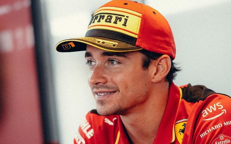 Em treino com lagarto na pista, Leclerc lidera 1ª sessão do GP de Cingapura de F-1