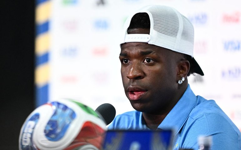 Mais experiente, Vini Jr. diz que Brasil chega à Copa para ser campeão