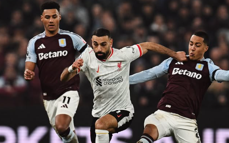 Liverpool busca empate diante do Aston Villa e abre oito pontos na liderança do Inglês