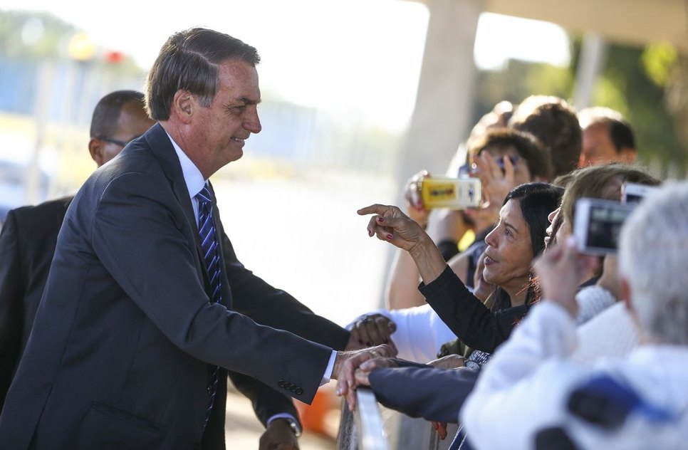 BOLSONARO SE REÚNE