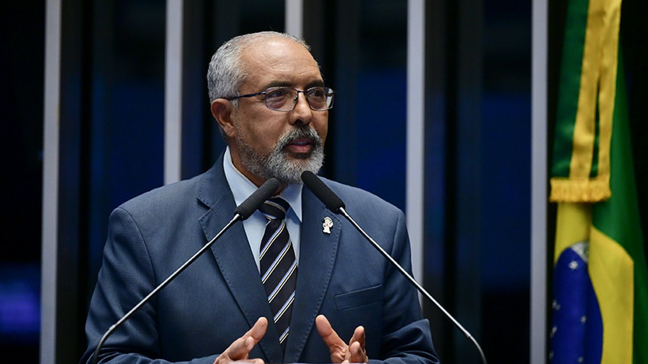 Paim celebra vitória de Lula e homenageia eleitores