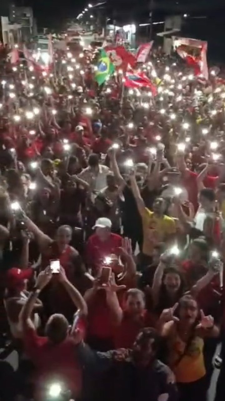 Veja vídeos: novos registros destacam caminhada de centenas de apoiadores de Lula em Marechal Deodoro