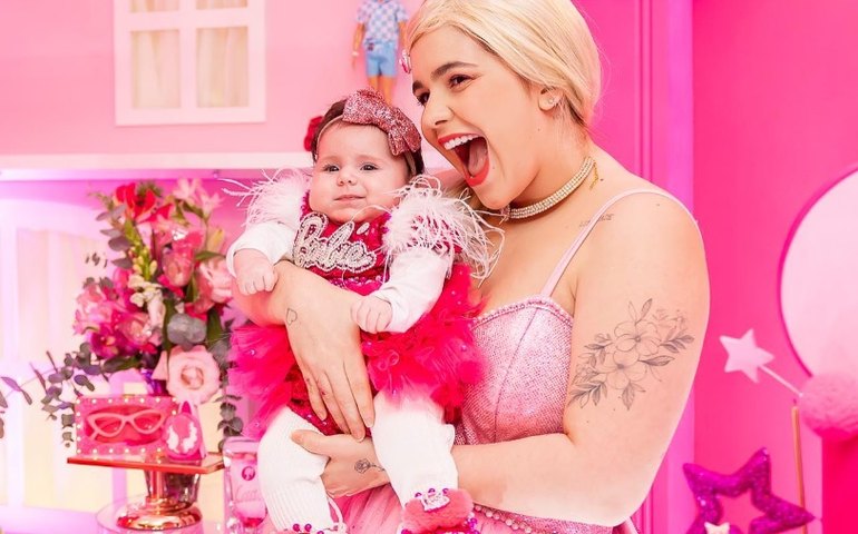 'Barbiecore': veja 21 looks de famosas para se inspirar e dicas para seguir a tendência