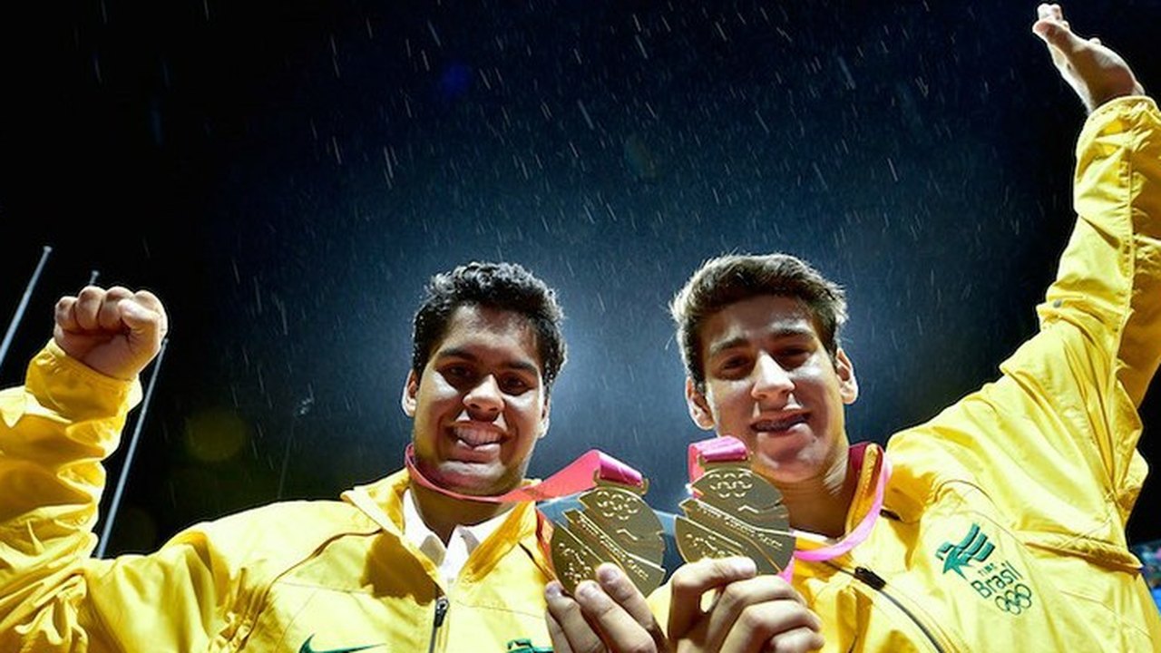 Dupla masculina conquista ouro no tênis em Nanquim