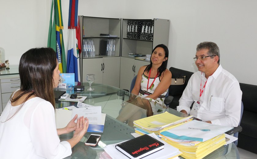 Transparência Alagoas: Prefeito Flavinho assina termo de cooperação com o Estado