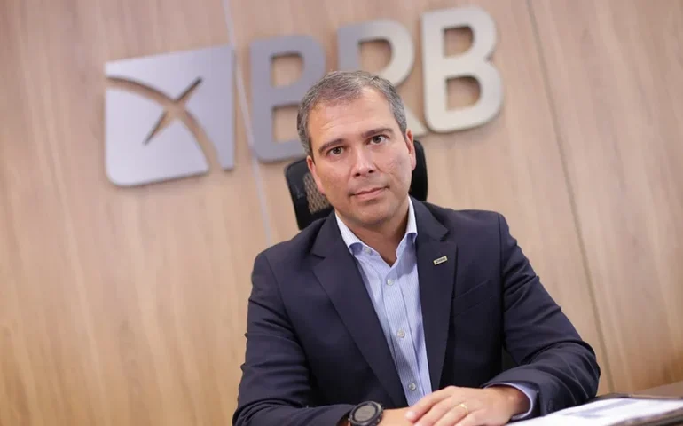 Preso pela PF, ex-presidente do BRB construiu carreira em bancos e cultivou relações políticas