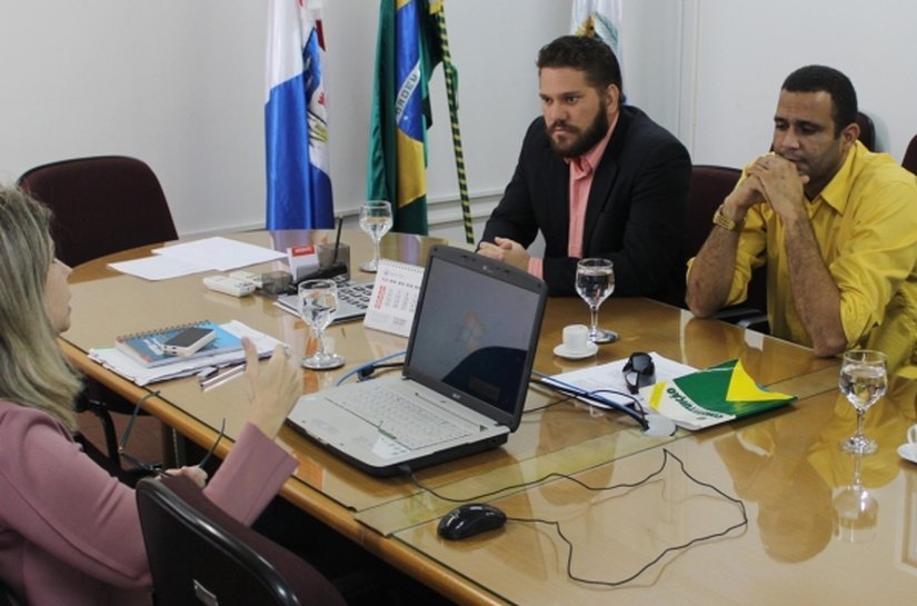 Secretaria e sindicato elaboram plano de cargos dos agentes penitenciários