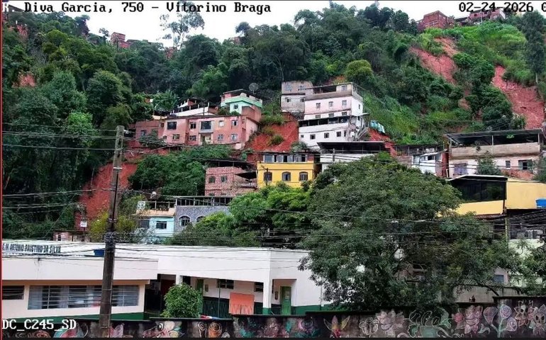 Lula mobiliza equipes federais para atuar em meio a chuvas em MG