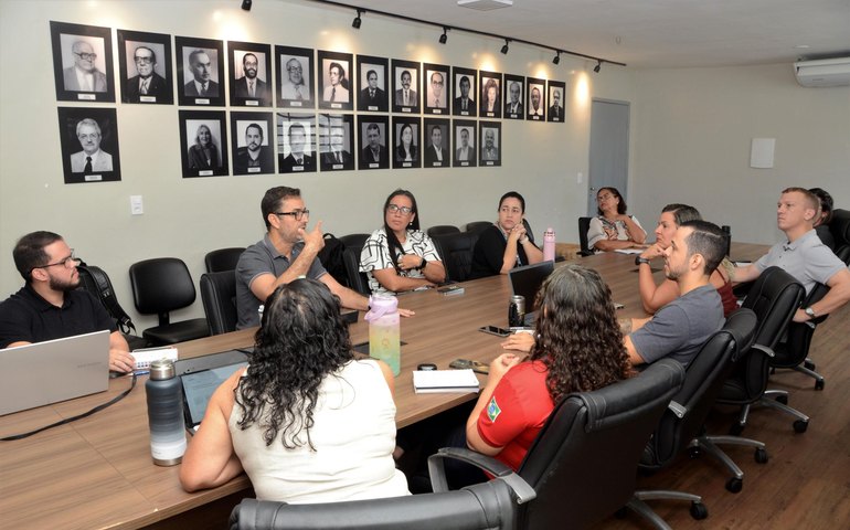 Sesau e Seagri discutem estratégias de enfrentamento à Tuberculose Bovina