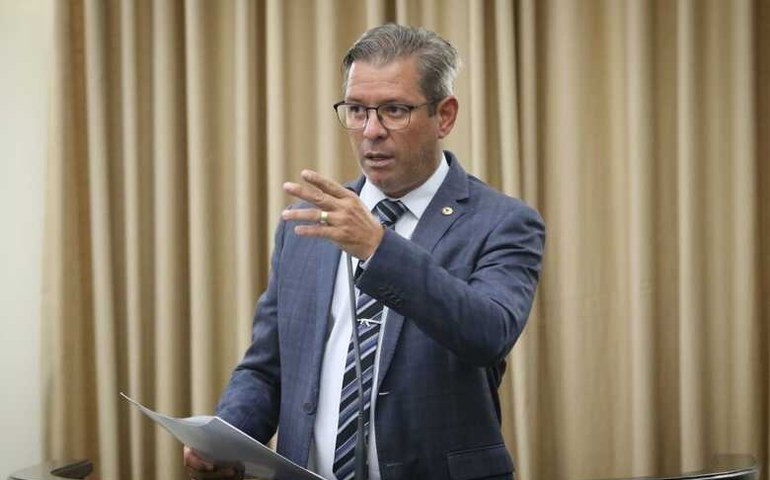 Cabo Bebeto critica prisão de vítimas de assalto: “O cidadão que mata ladrão deve ter 100 anos de perdão”