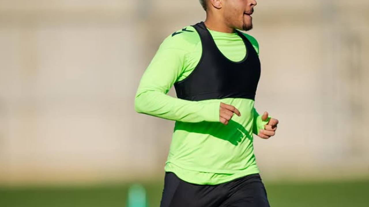 Seleção brasileira: Vitor Roque e dupla do Flamengo estão entre os convocados de Ancelotti para amistosos