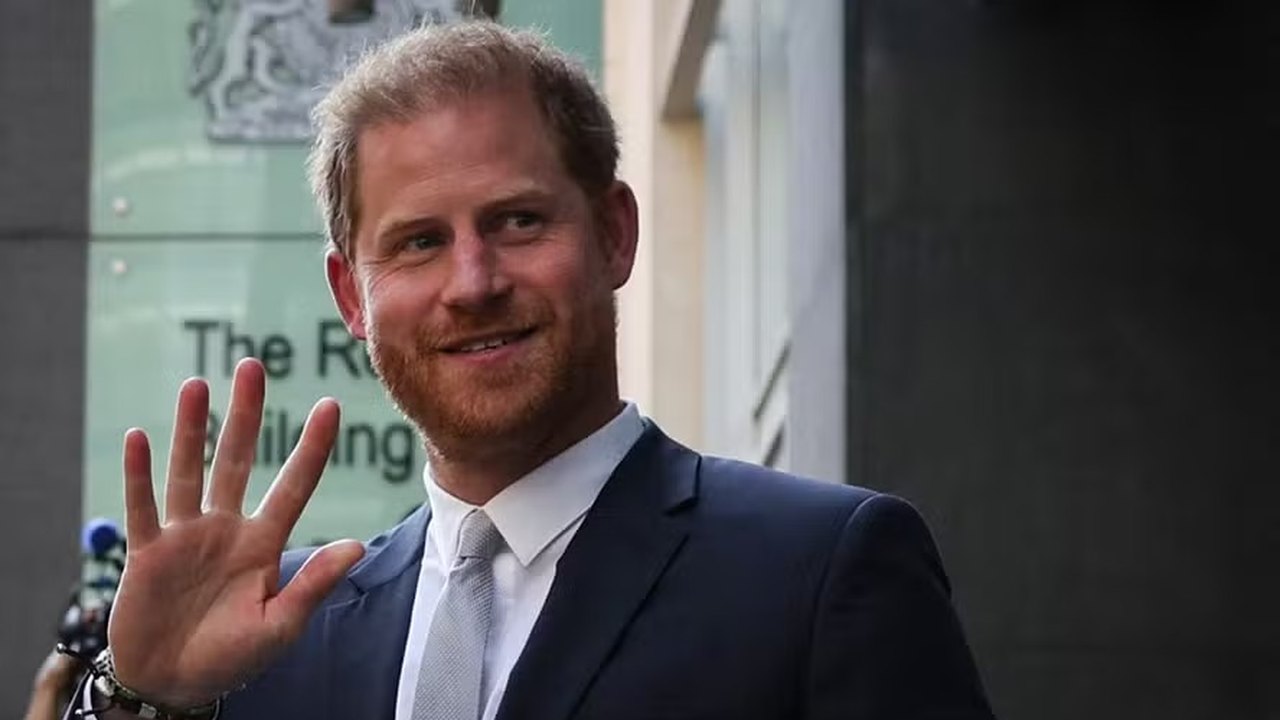 Príncipe Harry teria deixado Frogmore House 'furioso e aos prantos' após ser despejado por Charles III em 2023, diz jornal