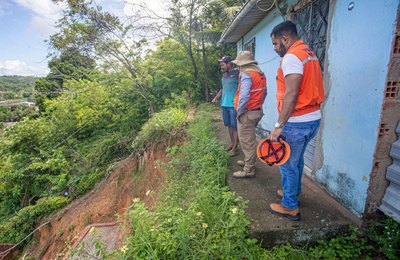 Defesa Civil monitora áreas de risco e atende chamados em decorrência das chuvas em Maceió