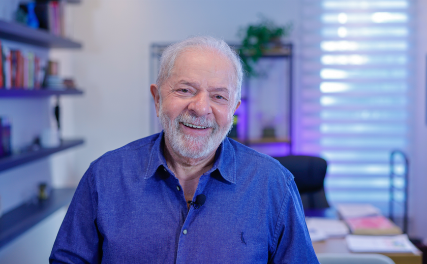 Lula critica preços dos combustíveis: “É irresponsabilidade”