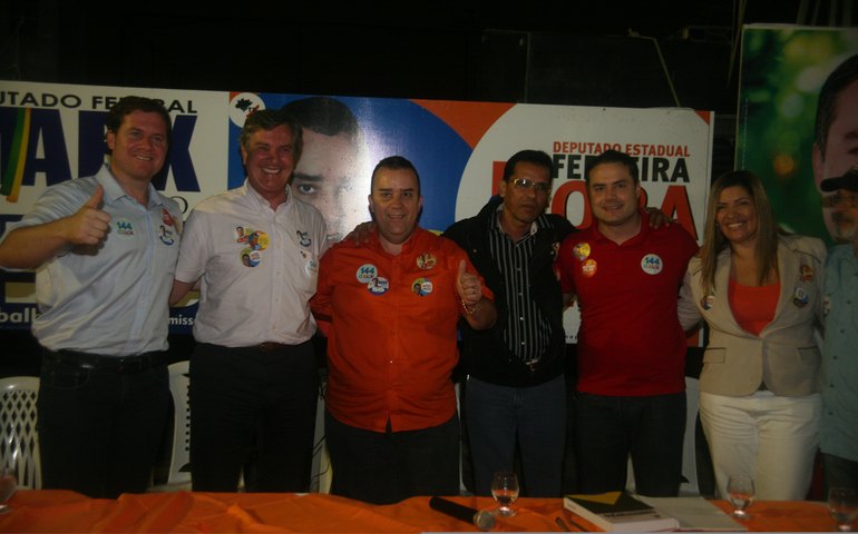 Collor reafirma compromisso com comunidades do Benedito Bentes