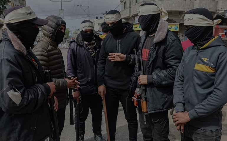 Civis palestinos organizam patrulhas populares para fiscalizar preços e manter segurança em Gaza