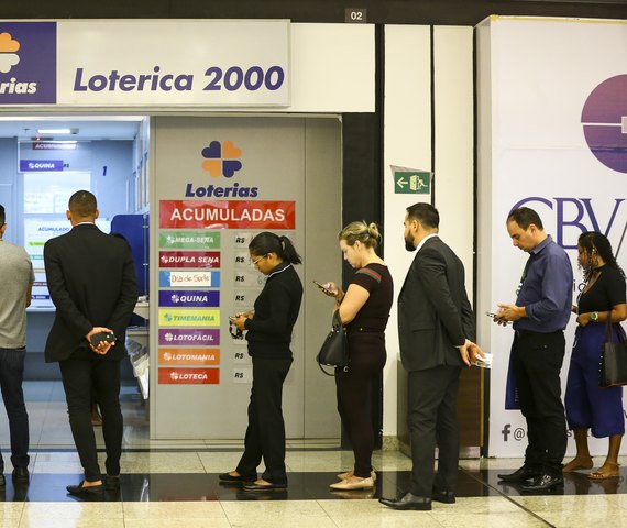 Mega-Sena sorteia prêmio acumulado em R$ 112 milhões neste domingo