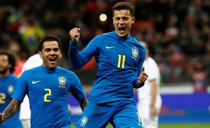 Coutinho marcou de pênalti o segundo gol brasileiro (Sergei Karpukhin/Reuters)