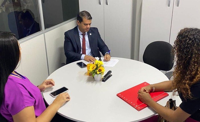 uiz Kleber Borba durante audiência na Casa de Direitos