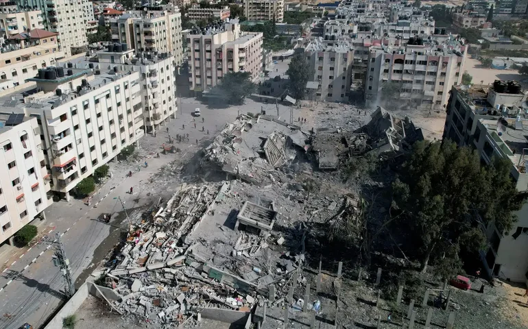 Faixa de Gaza tem mais de 11 mil mortos desde início do conflito