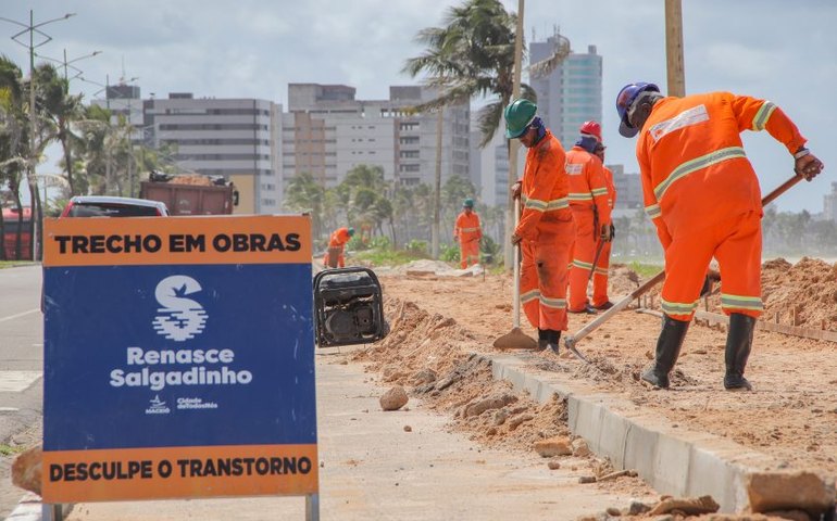 Renasce Salgadinho: Prefeitura inicia reurbanização na orla da Praia da Avenida
