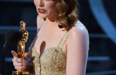 Erro histórico: Apresentador erra anúncio; "La La Land" e "Moonlight" polarizam o Oscar