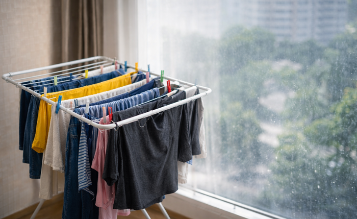 Semana chuvosa: como manter as roupas com perfume prolongado mesmo com o clima úmido