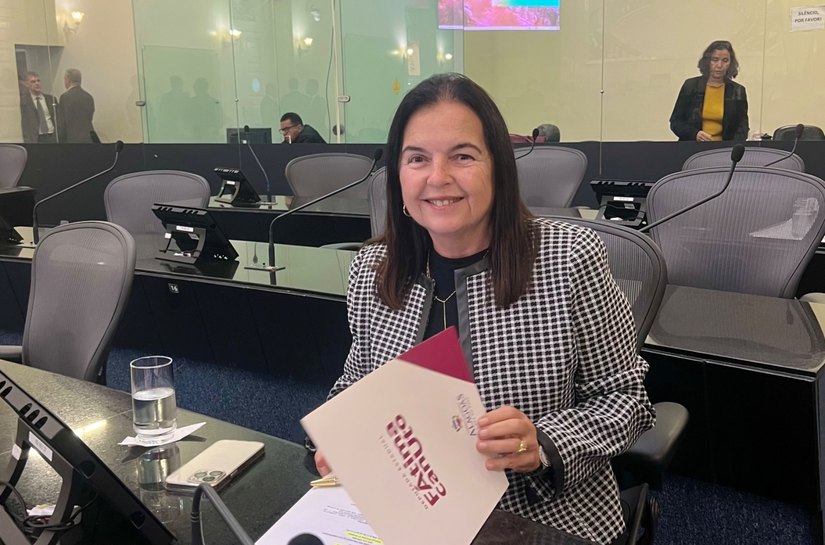Sancionada lei de Fátima Canuto que autoriza criação de cotas para mulheres em vulnerabilidade econômica decorrente de violência doméstica