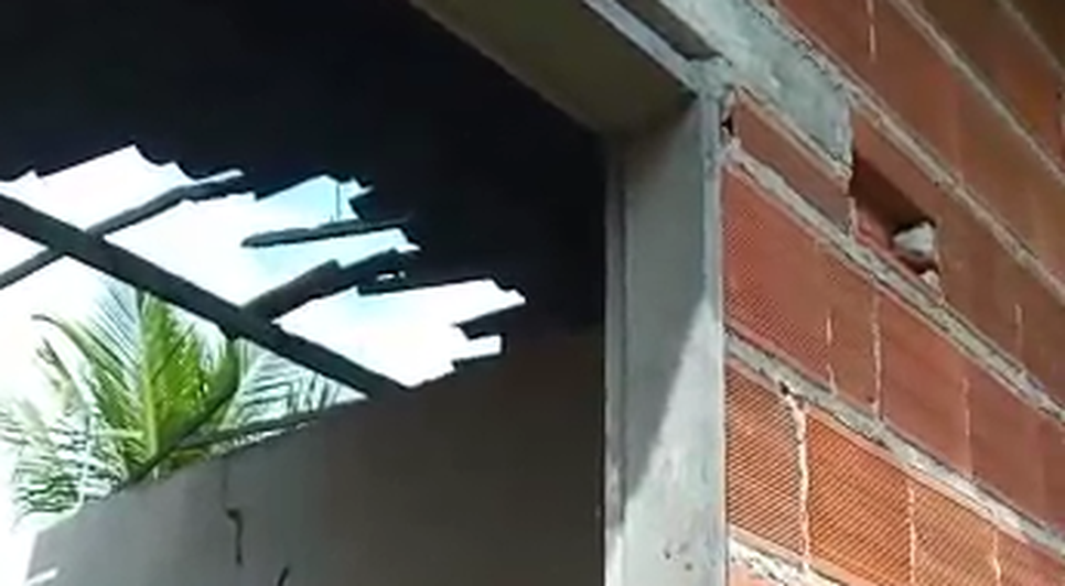 Homem é acusado de incendiar casa da ex-companheira por ciúmes em Itaporanga D'Ajuda